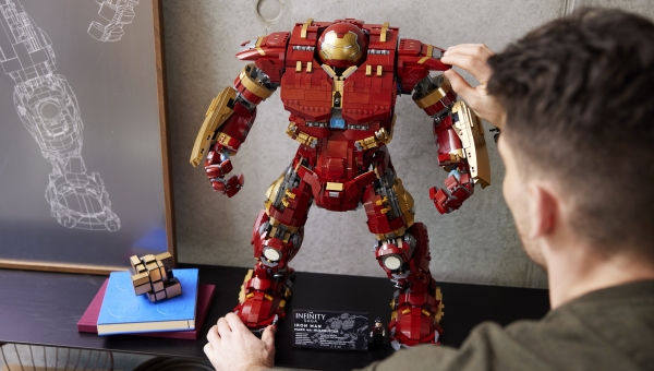 Presentato il nuovo set Hulkbuster LEGO Marvel